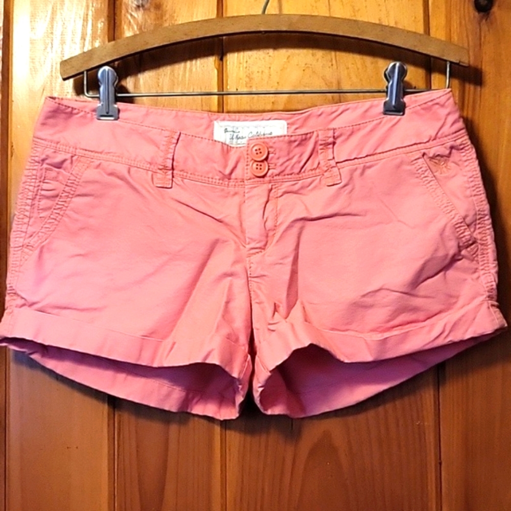 Who A U California Cuffed Shorts Size 6